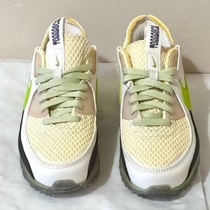 Nike Air Max 90 Terrascape Men’s Sneakers Size 7.5, Phantom and Vivid Green